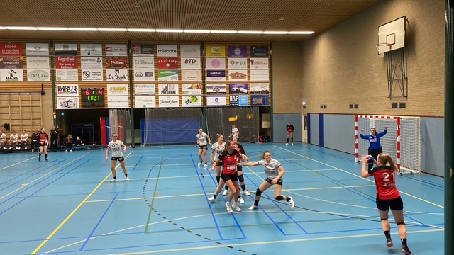Dames 1 wint simpel in saaie wedstrijd van dames uit Doetinchem