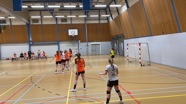 Dames 1 in doelpuntenfestijn ruim langs tweede team van Duiven