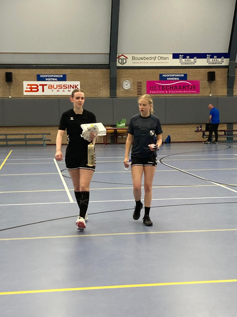 Tess Verhoef geslaagd voor bondsscheidsrechter!